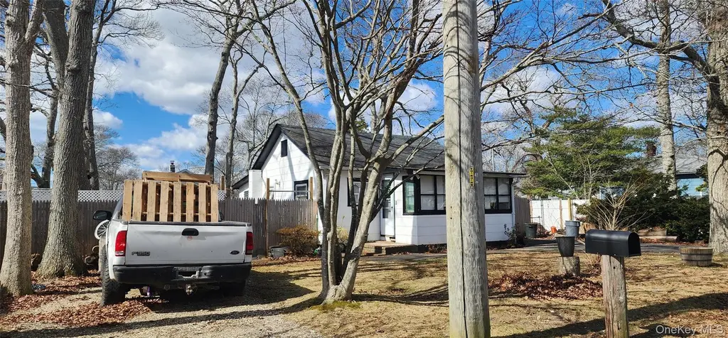 178 Locust Dr
