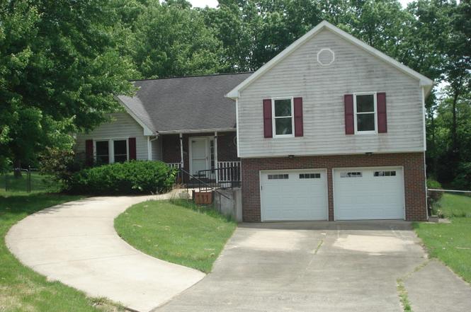 111 Sheppard Ct