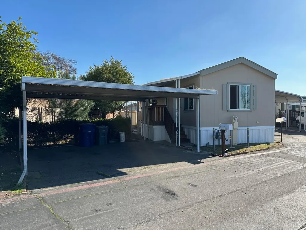 1724 Minnewawa Ave #56