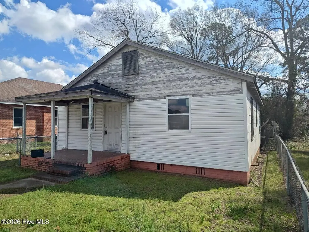 317 E Peyton Ave