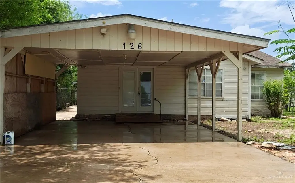 126 Ebony Ave
