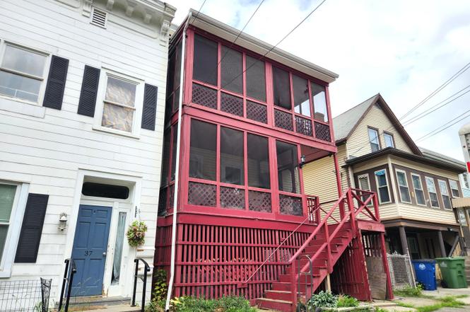 35 Grant St
