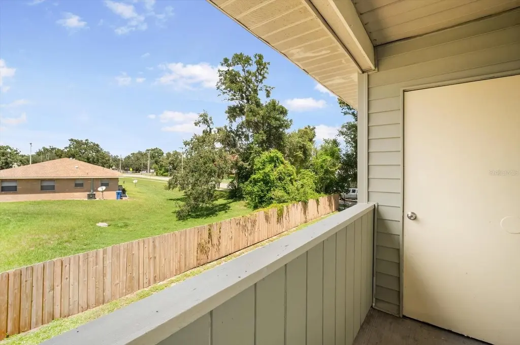 239 Red Maple Pl