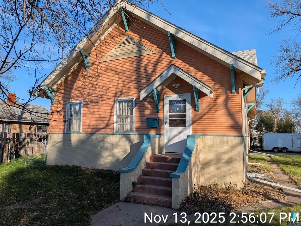 203 E 6th Ave Ave