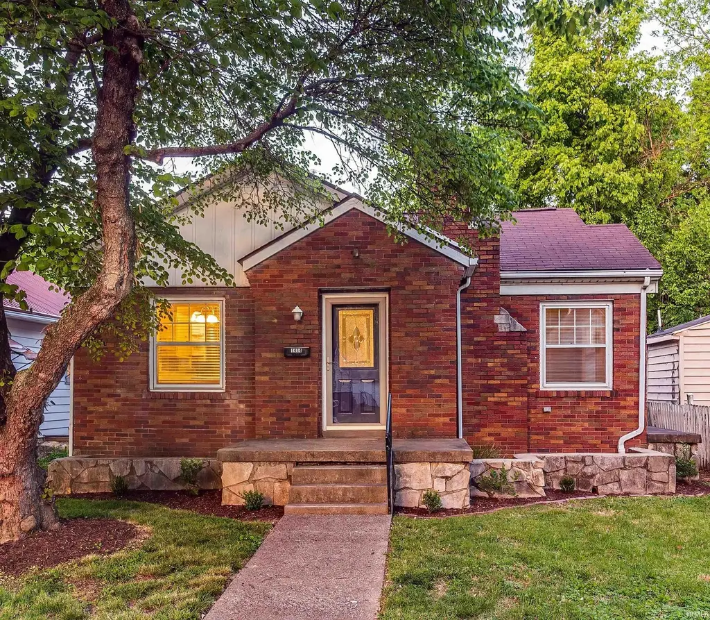 1414 Marshall Ave