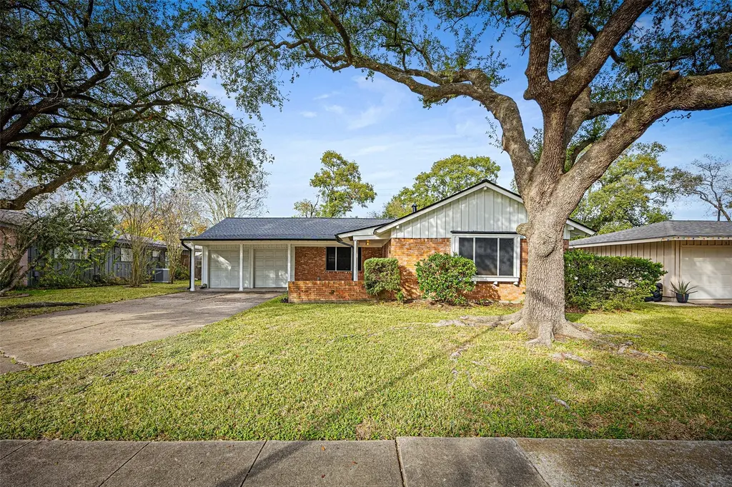 10319 Old Orchard Rd