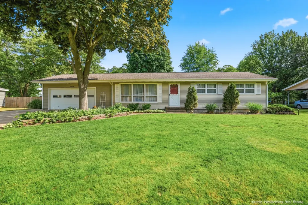 1935 Nielwood Dr