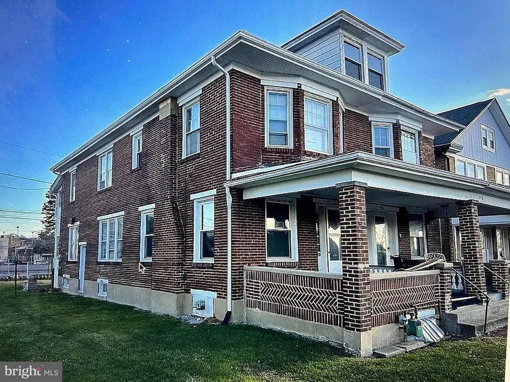 252 N Front St
