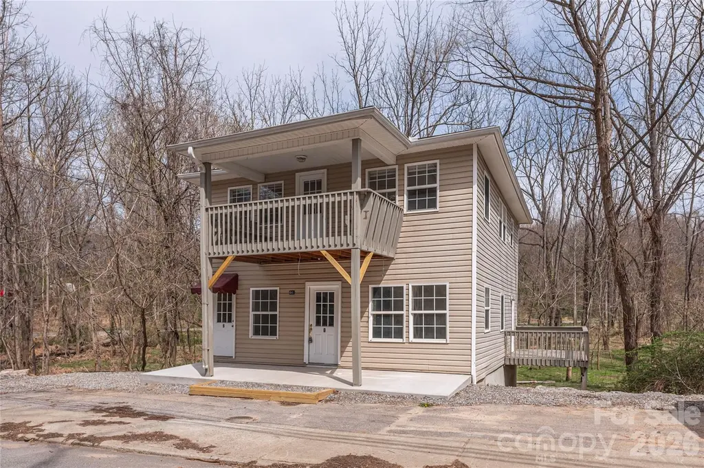 448 Sand Hill Rd