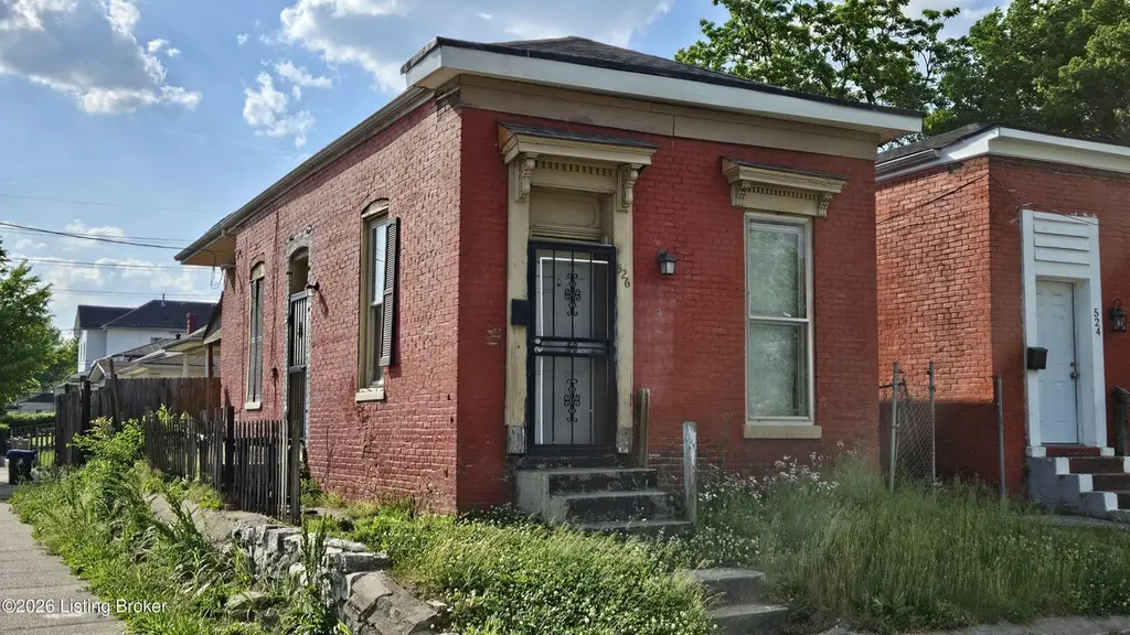 526 Dr W. J. Hodge St