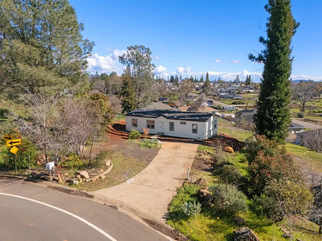 333 Circlewood Dr
