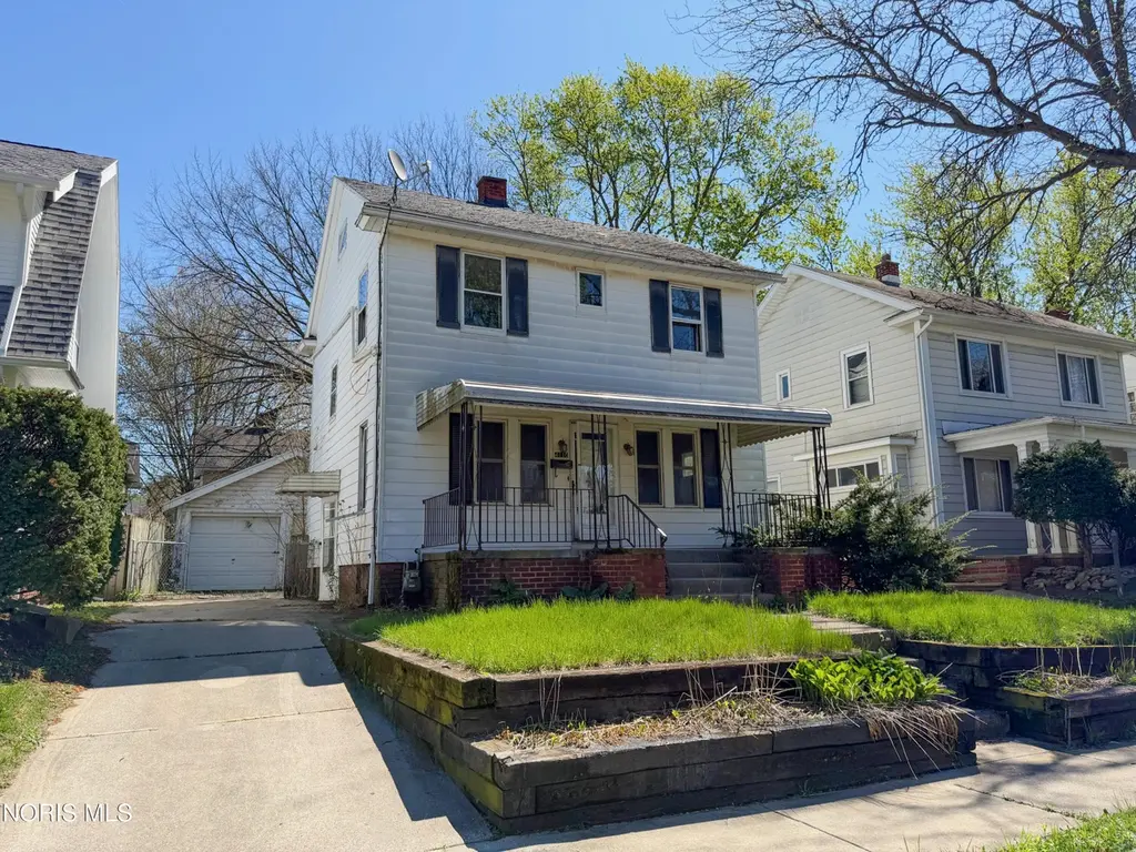 4110 Lyman Ave