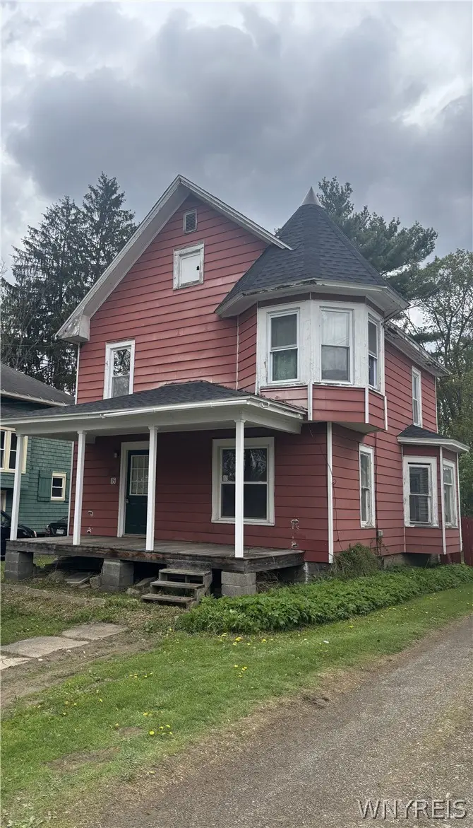 15 Washburn Ave