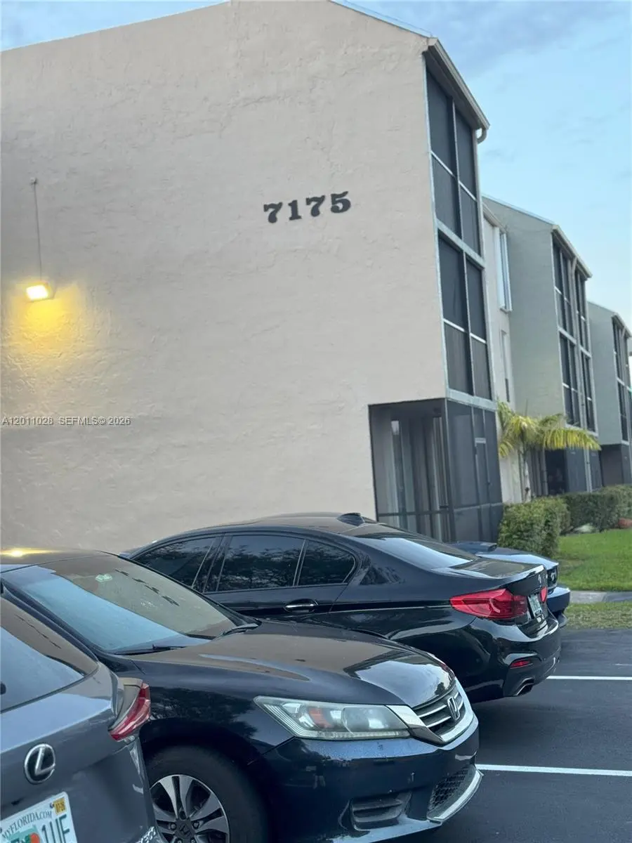 7175 Orange Dr Unit 203H