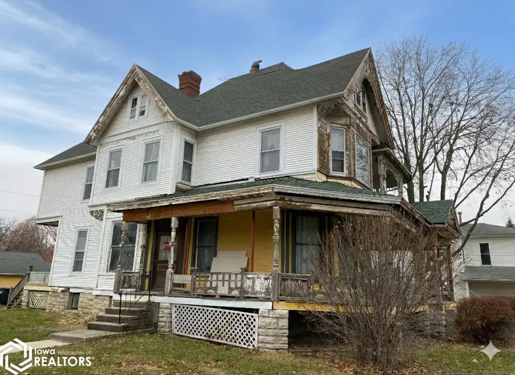301 N Jefferson St. St