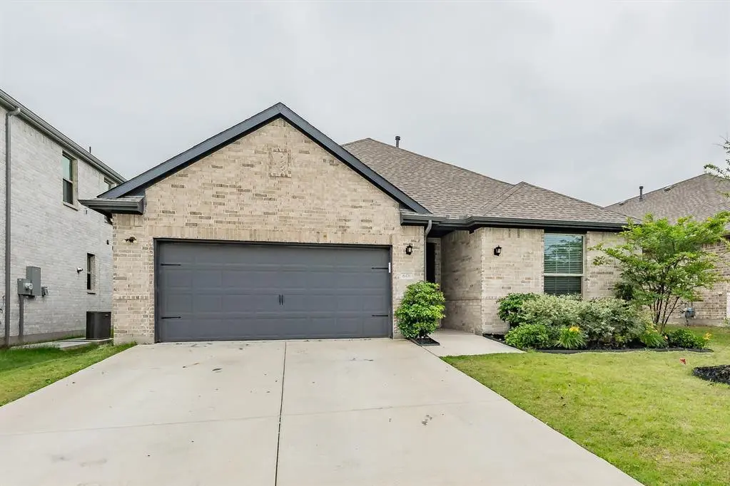 601 Bethpage Dr