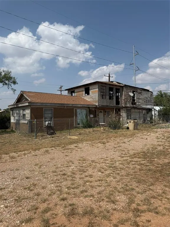 201 Commercial Ave