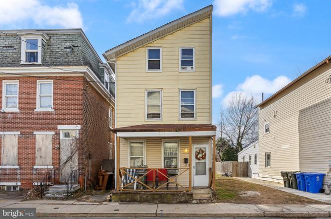 434 Lawrence St