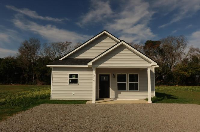 214 Avocada Dr