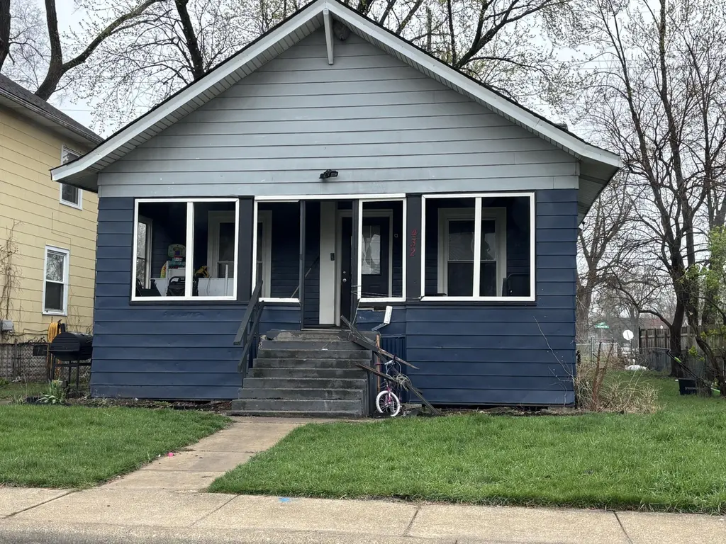 432 Detroit St