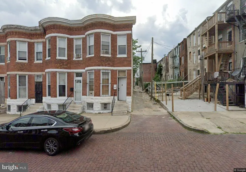 1826 Appleton St
