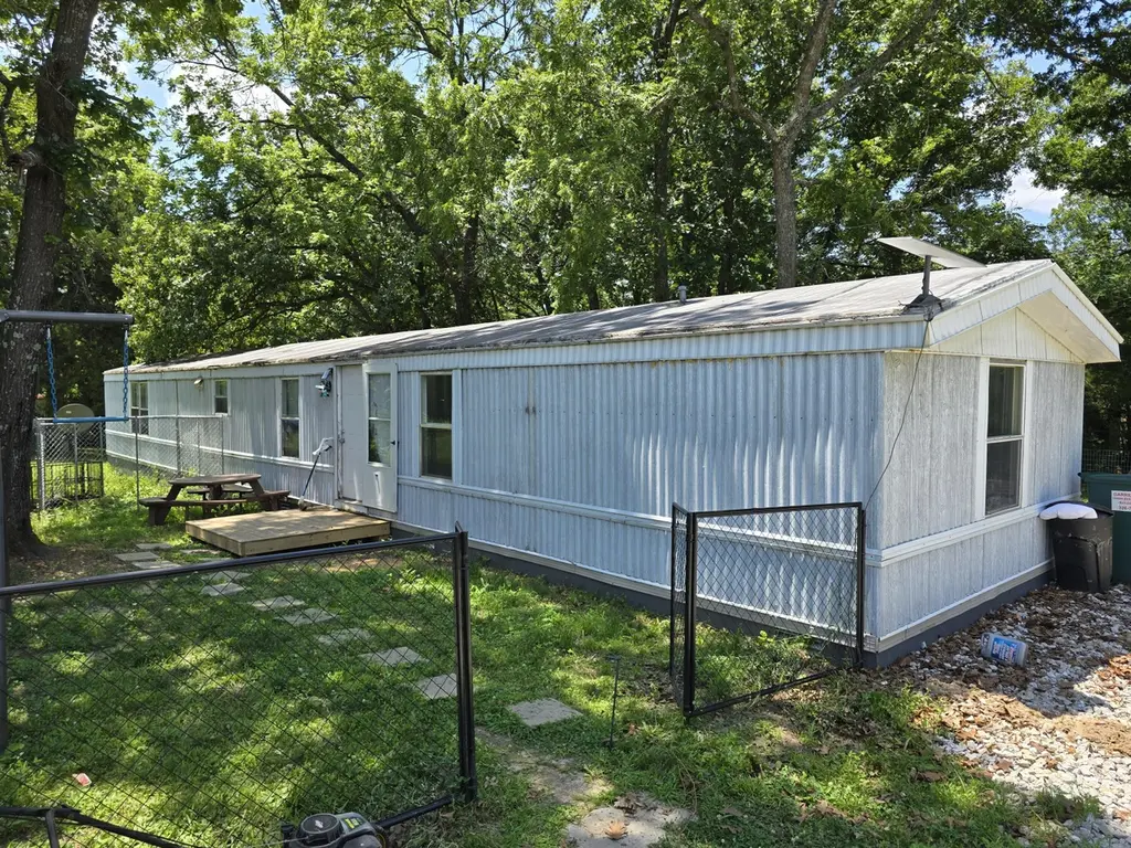 4662 S 30th Rd