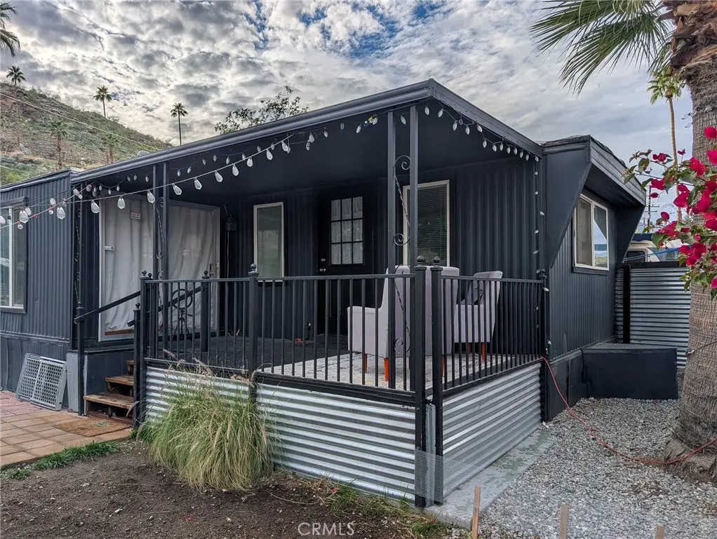 28 Jupiter St