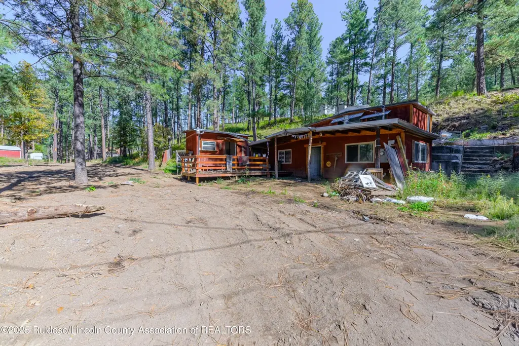 107 Ash Dr