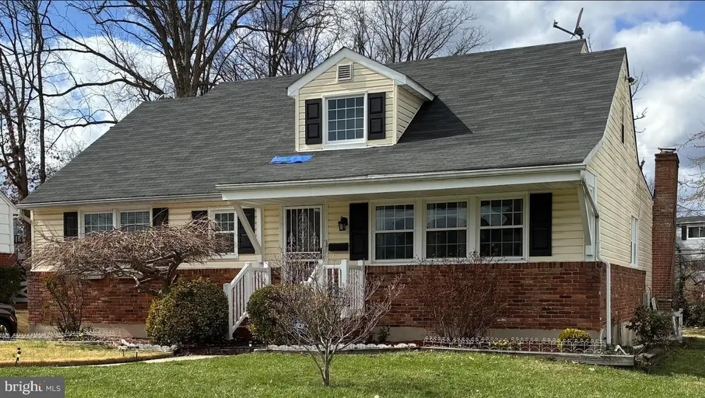 1912 Greengage Rd