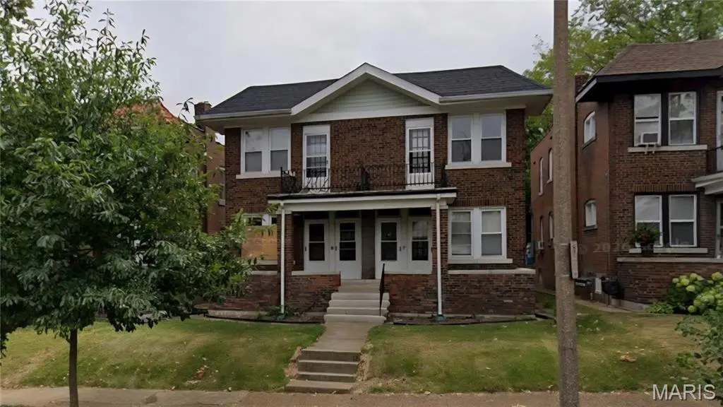 5042 Pernod Ave Unit 2F
