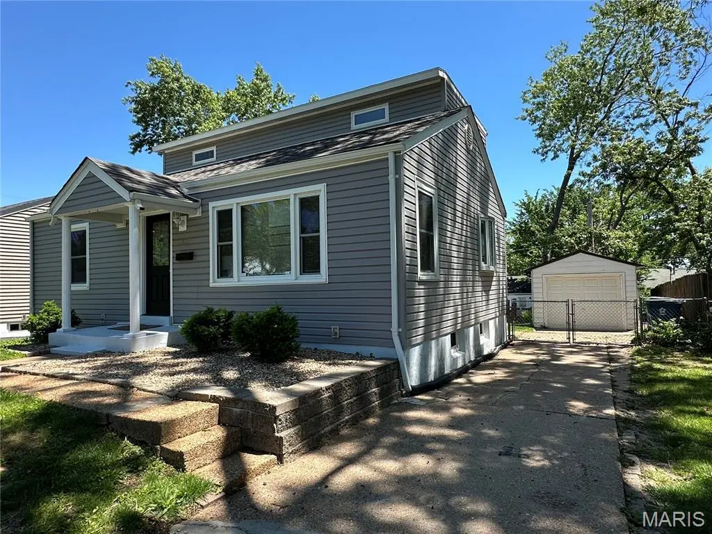 1912 Overland Dr