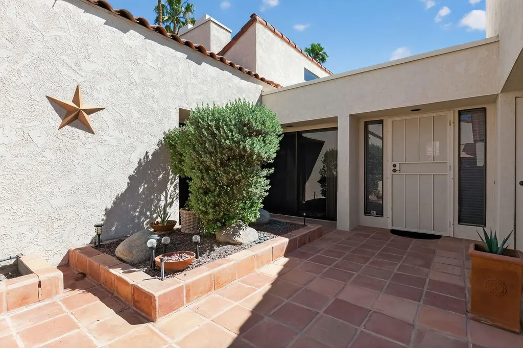 407 Forest Hills Dr Unit Rancho Mirage