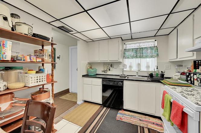 10442 Sunrise Lakes Blvd #202