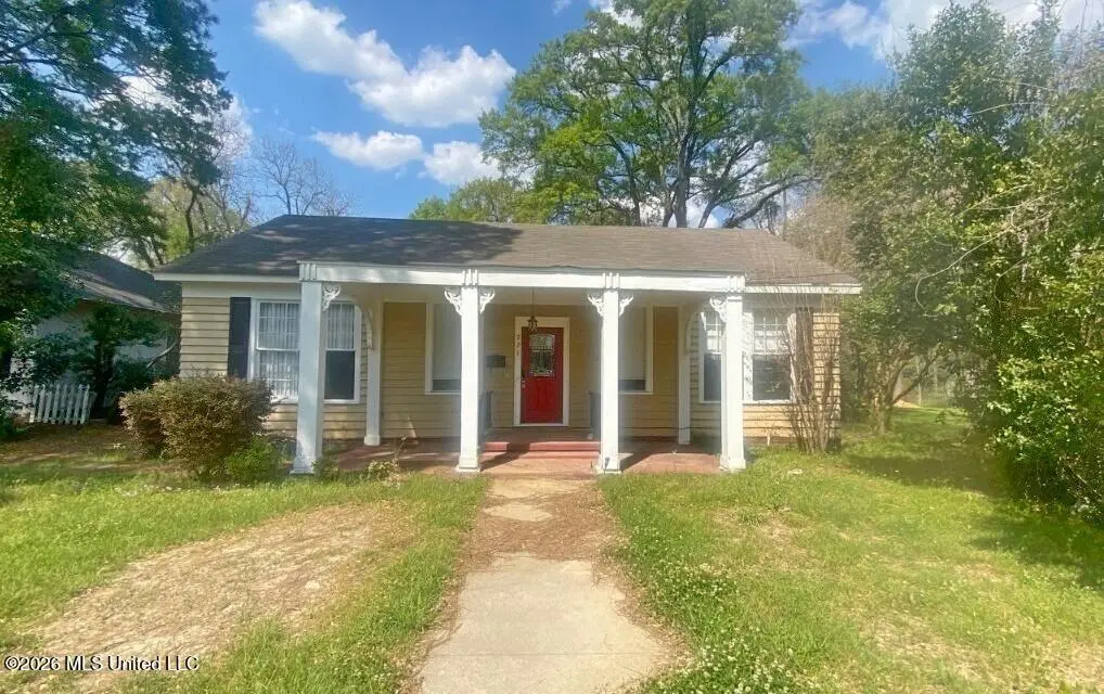 221 E Center St