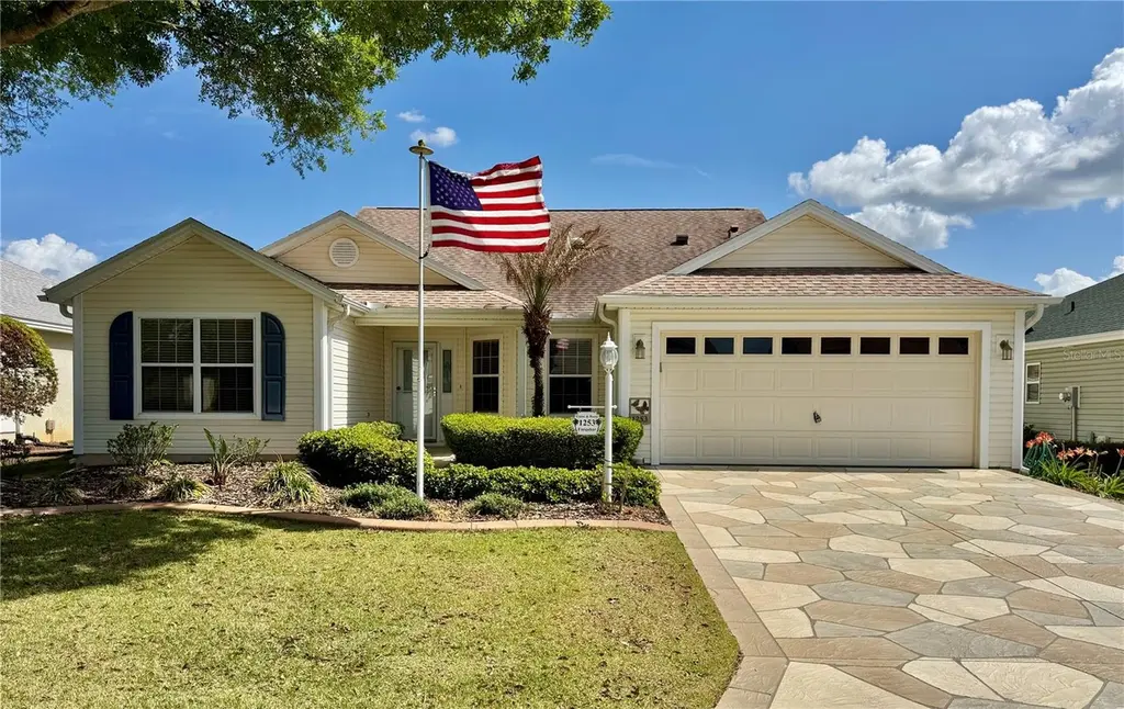 1253 Greenville Way