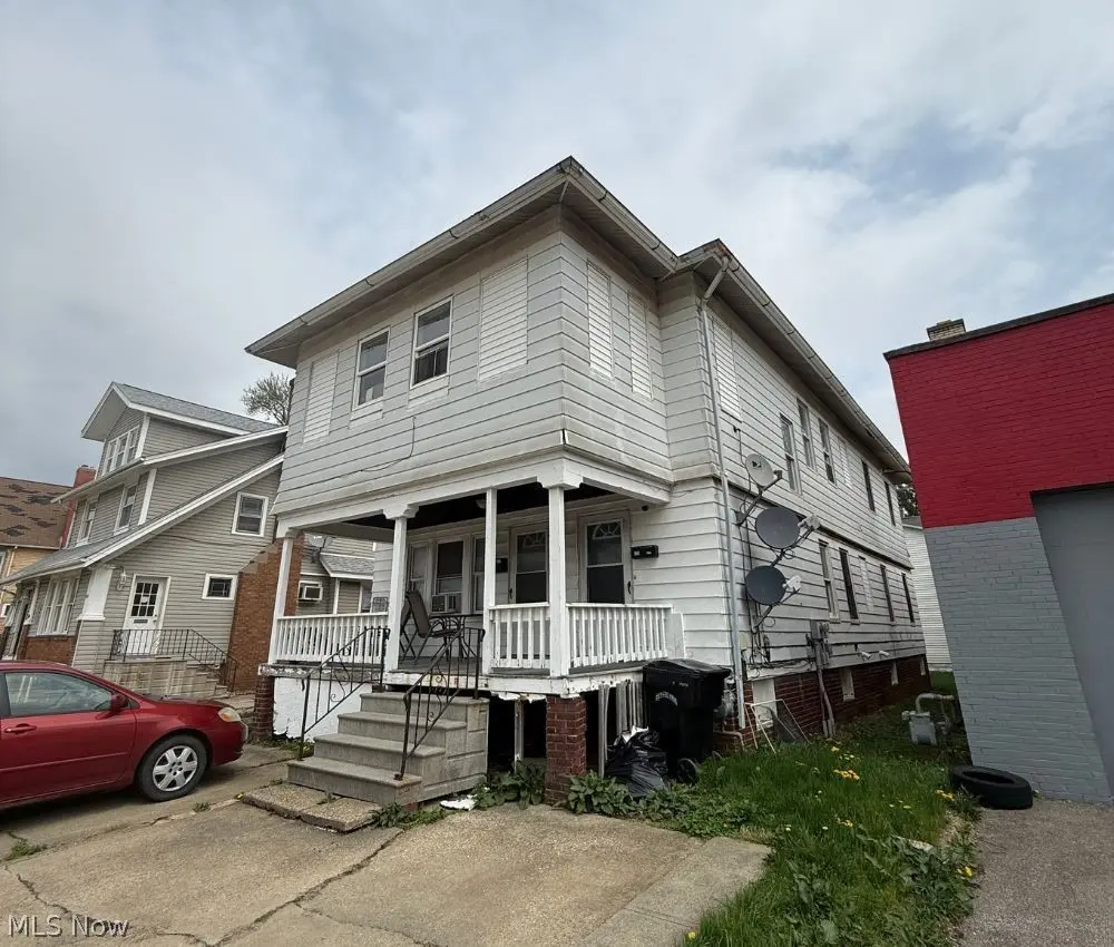 622 Middle Ave