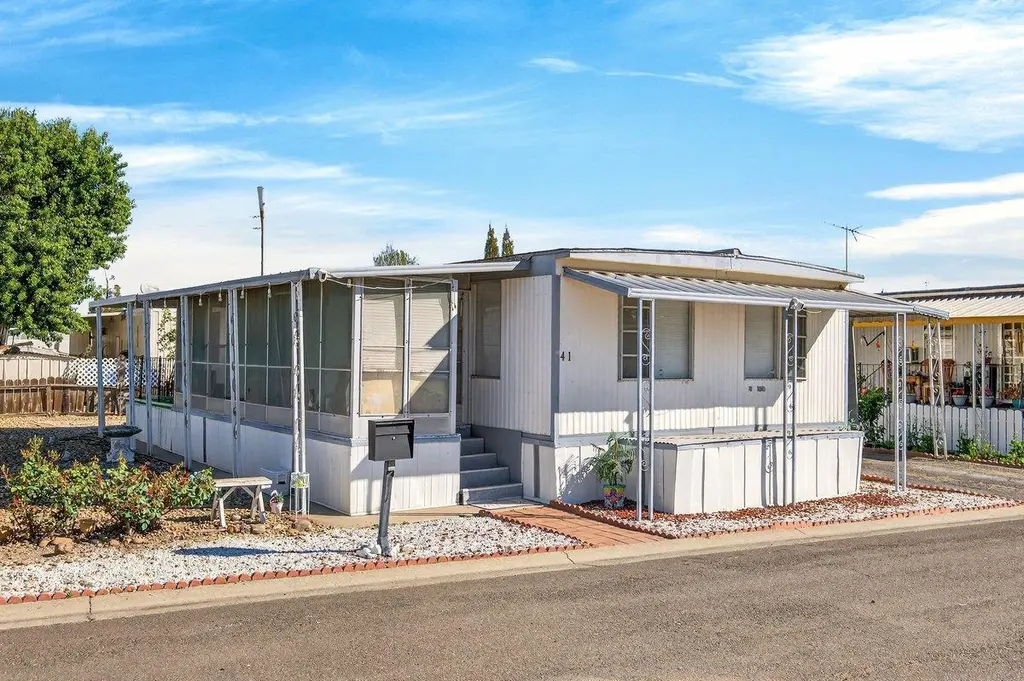 10780 N Hwy 99 Space 41