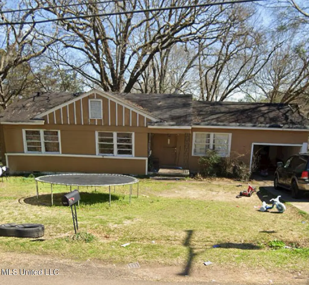 948 Terrace Ave