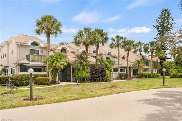 77 Emerald Woods Dr Unit I6