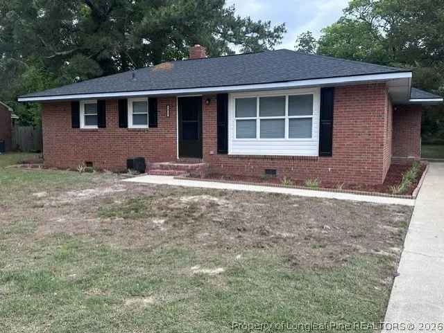 1925 Crestview Dr