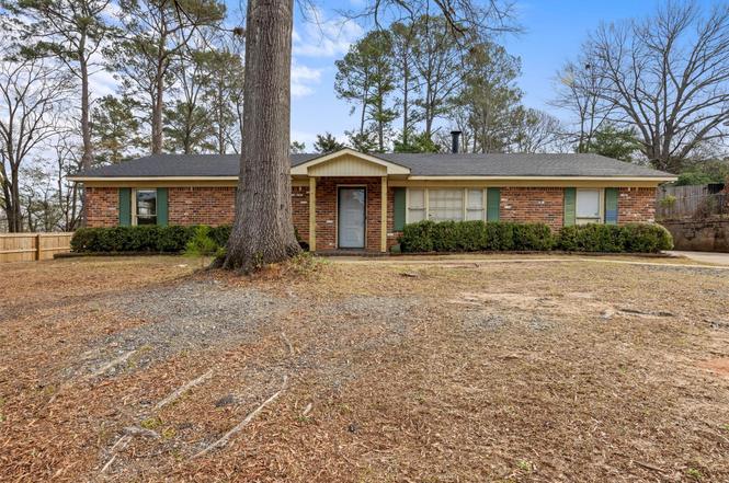 307 Davors Dr