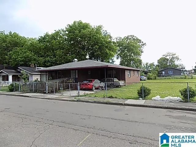 3220 33rd St N