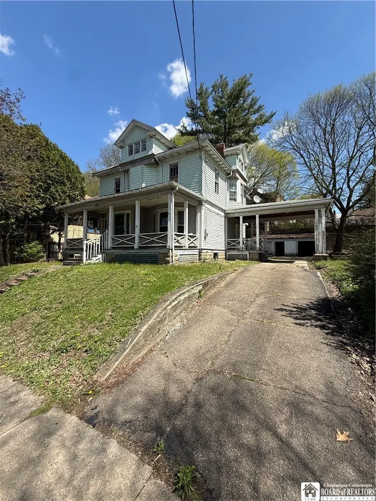 126 Fulton St