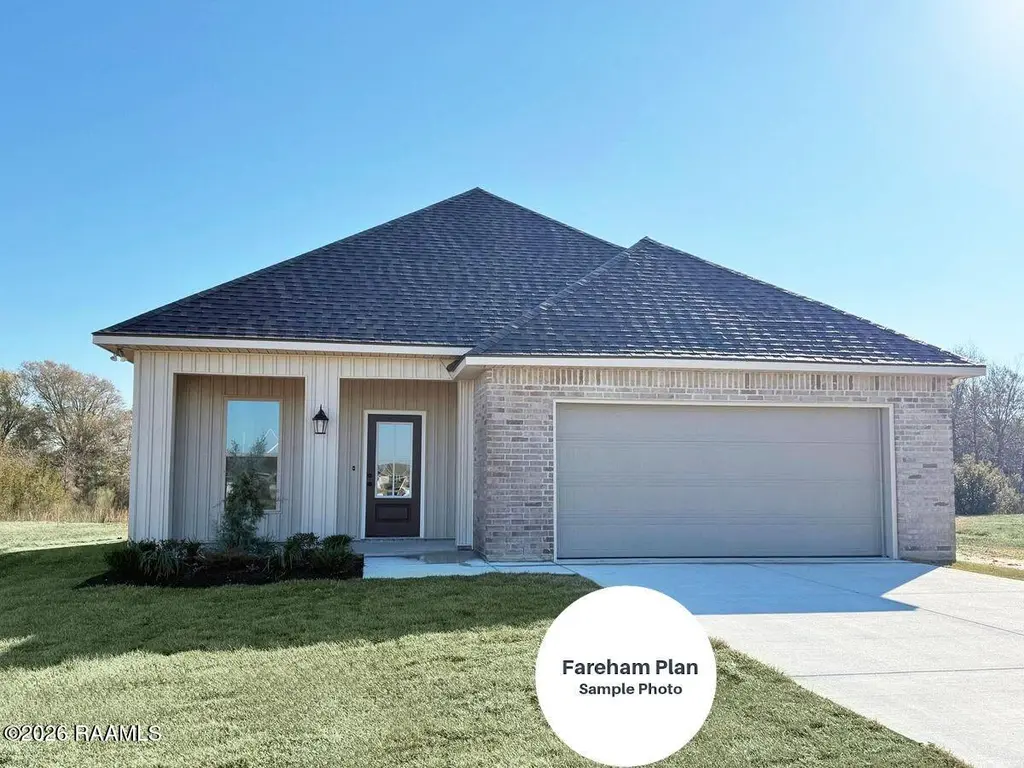 125 Pierce Ln