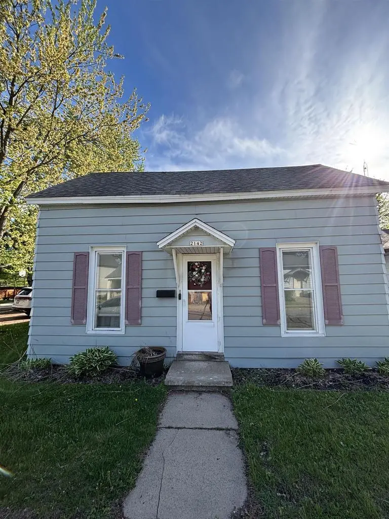 2142 Strongs Ave