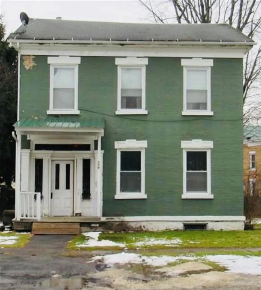 100 Broad St