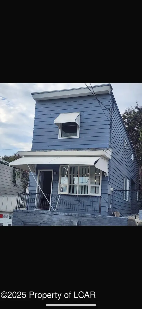 307 Poplar St