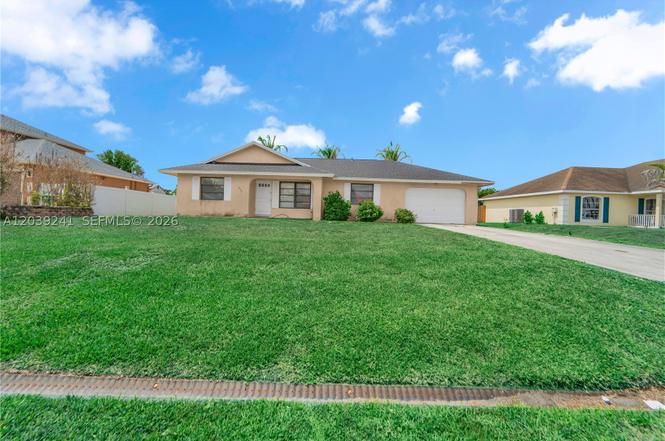 1074 SW Alcantarra