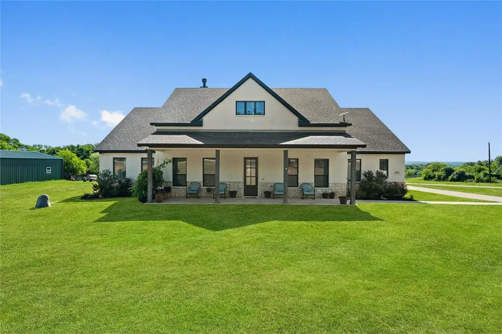 400 Adell Cir