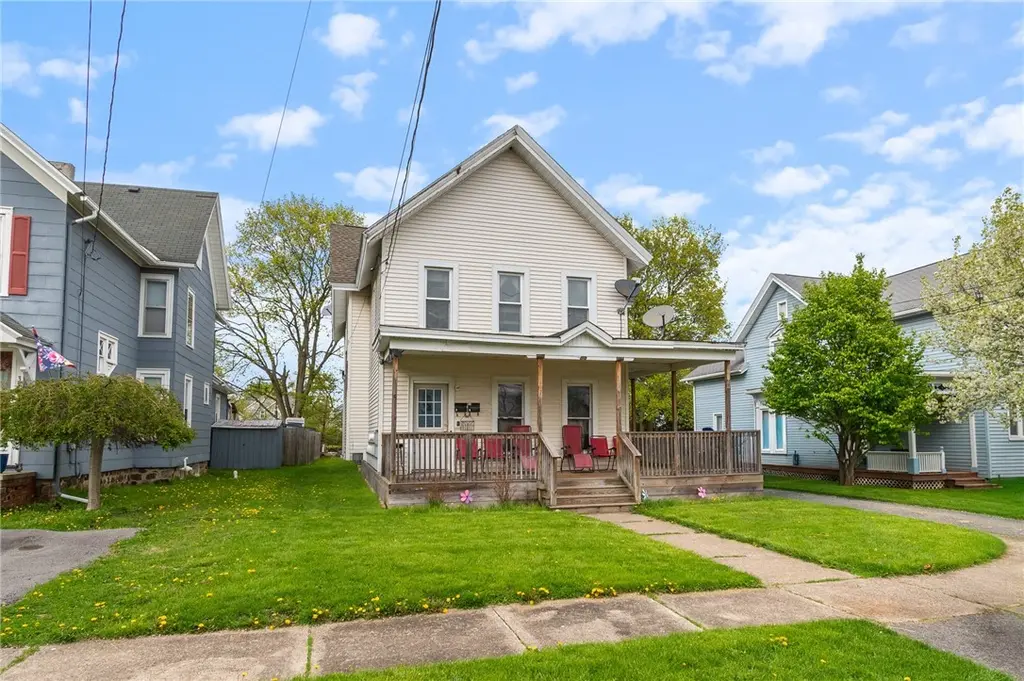 37 Holley St
